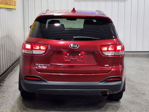 Used 2016 Kia Sorento AWD w/ LX Convenience Package image 6