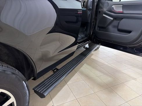 Used 2025 Ford Expedition Platinum image 33