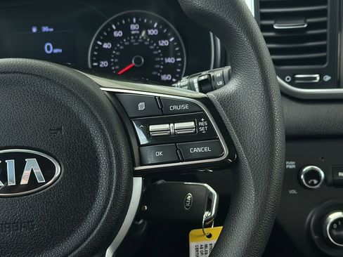 Used 2022 Kia Sportage LX AWD/4WD image 12