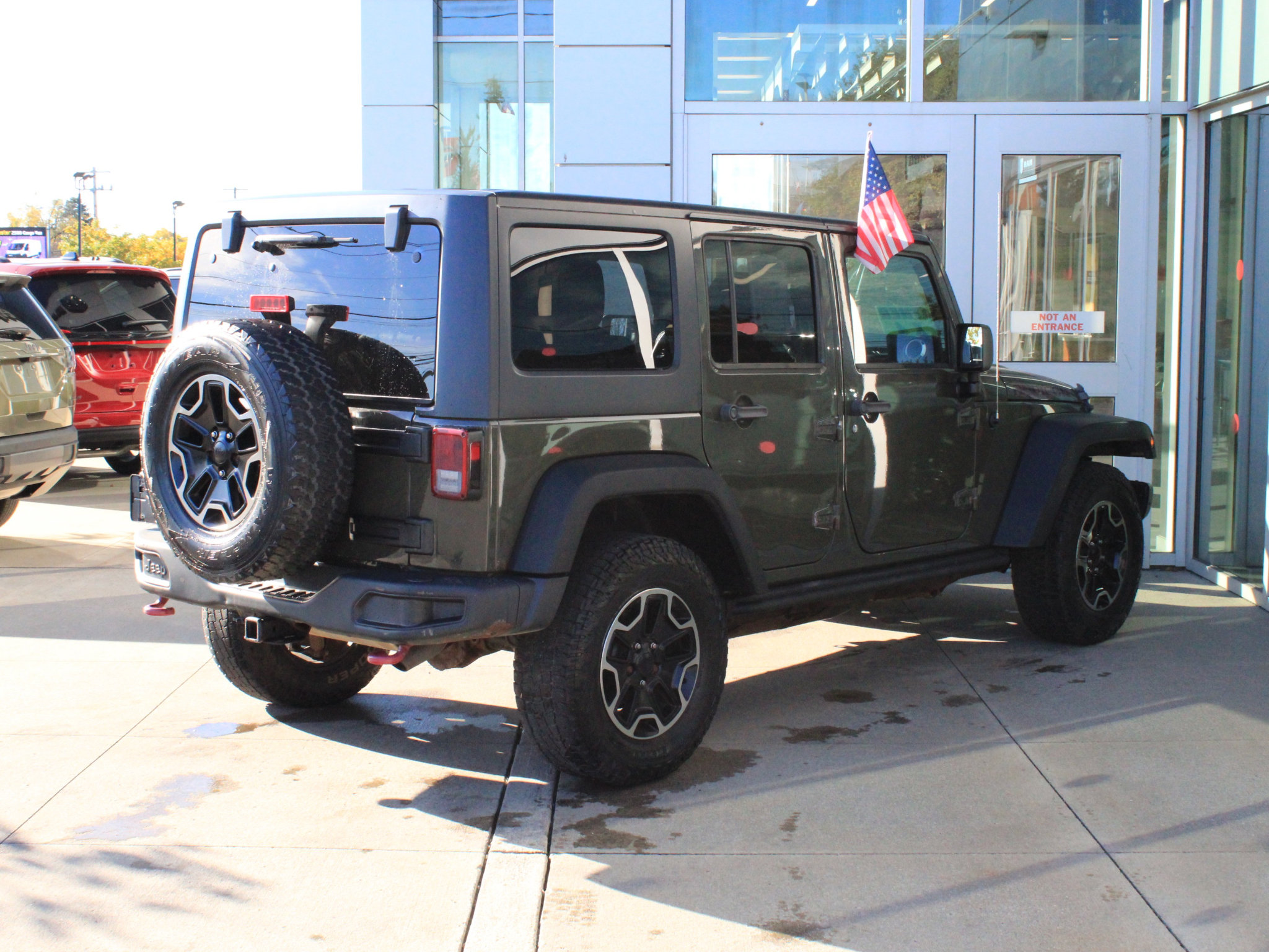 Used 2015 Jeep Wrangler Unlimited Rubicon AWD/4WD image 6