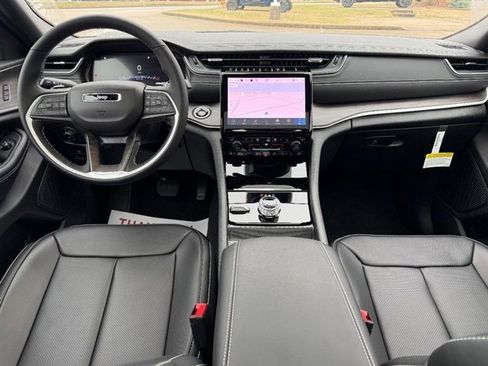 New 2025 Jeep Grand Cherokee L Limited w/ Luxury Tech Group II image 13