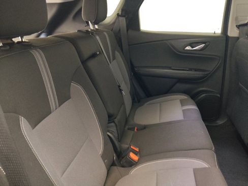 Used 2025 Chevrolet Blazer LT AWD/4WD image 19