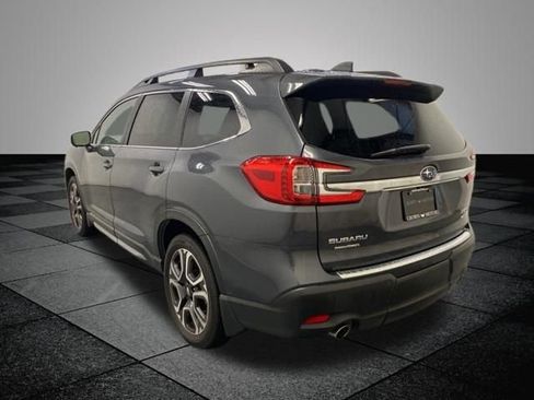 Used 2023 Subaru Ascent Limited w/ Technology Package AWD/4WD image 5