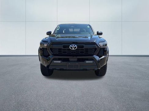 Used 2024 Toyota Tacoma TRD Off-Road AWD/4WD image 3