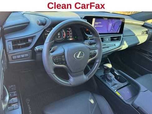 Used 2024 Lexus ES 350 Ultra Luxury w/ Accessory Package (Z2) image 3