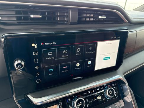 Certified 2025 GMC Sierra 3500 Denali Ultimate AWD/4WD image 17