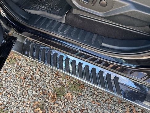 Used 2019 Ford F150 Lariat w/ Equipment Group 502A Luxury image 12