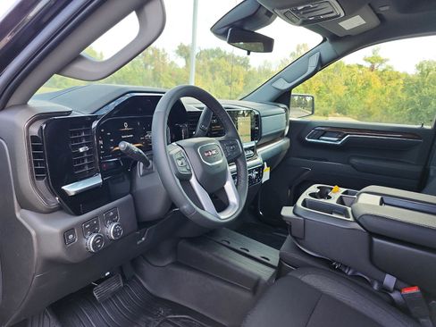 New 2026 GMC Sierra 1500 Elevation image 13