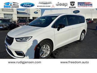 New 2026 Chrysler Pacifica Select 360° Tour