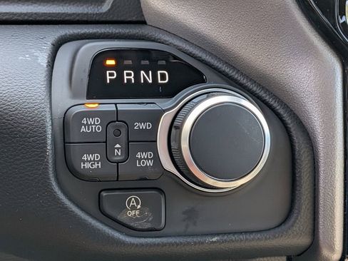 New 2026 RAM 1500 4x4 Crew Cab image 31