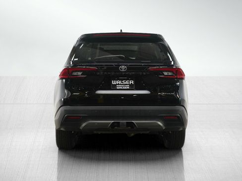 Used 2026 Toyota Grand Highlander Platinum image 4