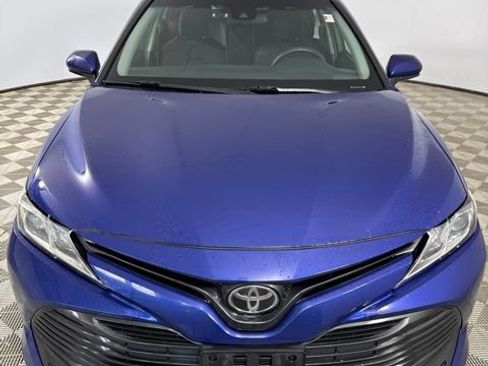 Used 2018 Toyota Camry LE FWD image 4