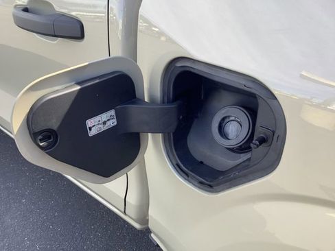 Used 2024 Chevrolet Colorado W/T image 21