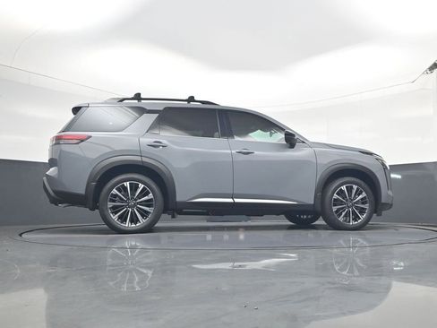 New 2026 Nissan Pathfinder Platinum AWD/4WD image 6