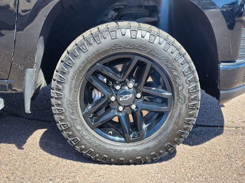 Used 2021 Chevrolet Silverado 1500 LT Trail Boss w/ LPO, Dark Essentials Package image 30