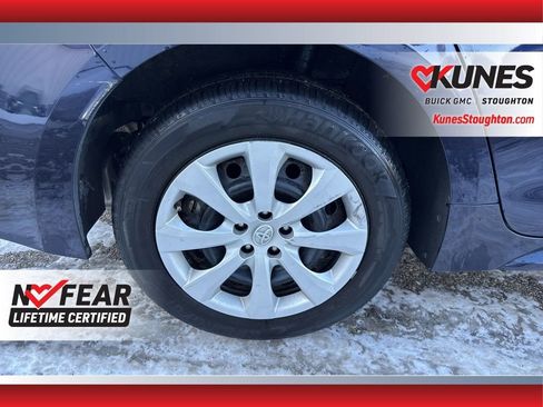 Used 2023 Toyota Corolla LE image 12