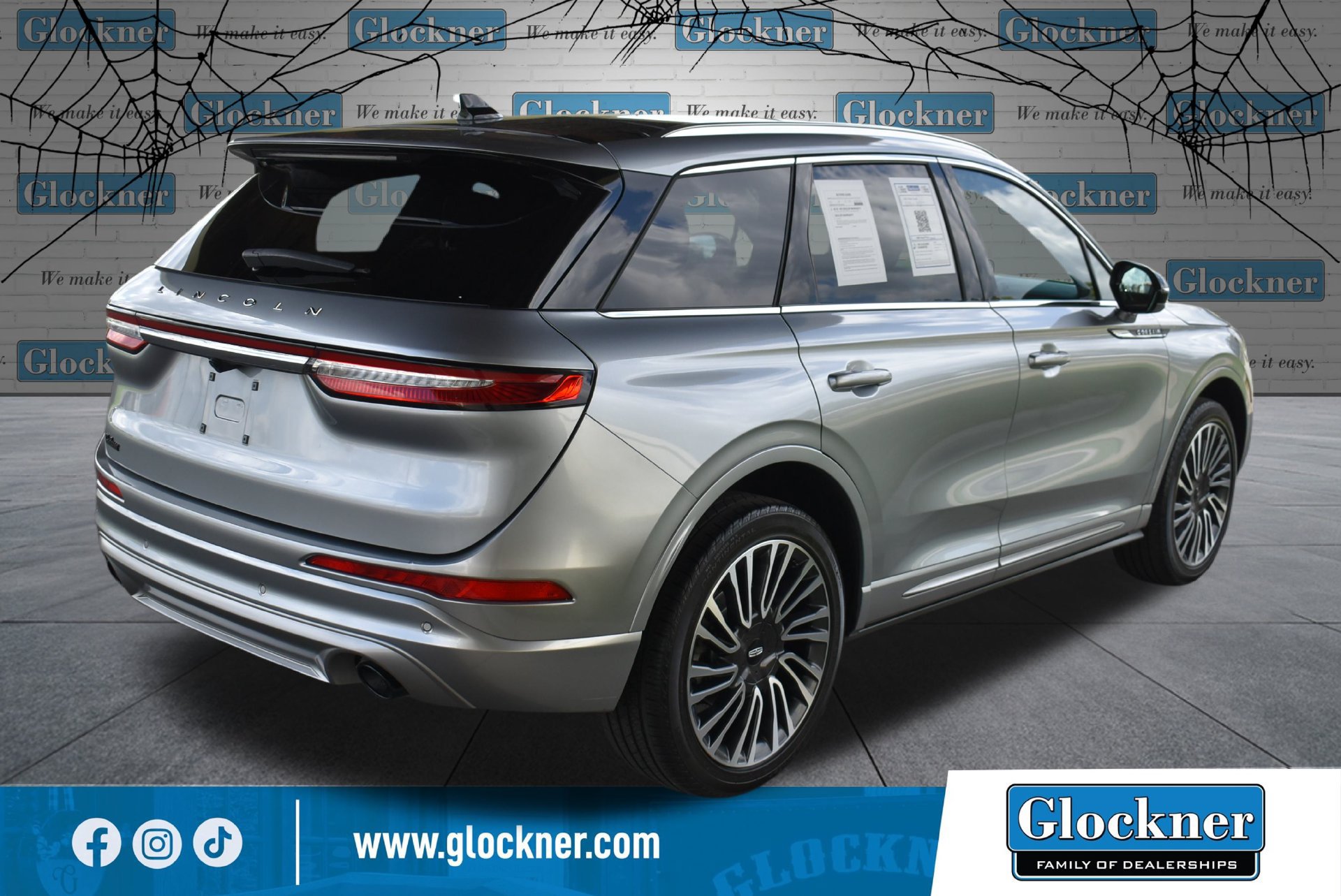 Used 2022 Lincoln Corsair Reserve w/ Sport Package AWD/4WD image 6