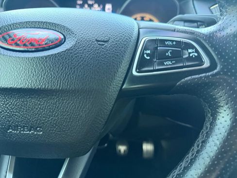 Used 2017 Ford Focus ST w/ Equipment Group 401A FWD image 33