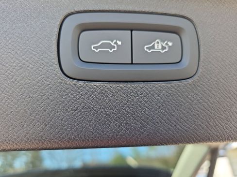 New 2026 Volvo XC90 B6 Ultra w/ Lounge Package image 15