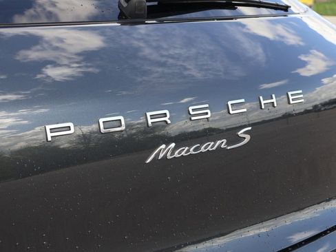 Used 2018 Porsche Macan S image 6