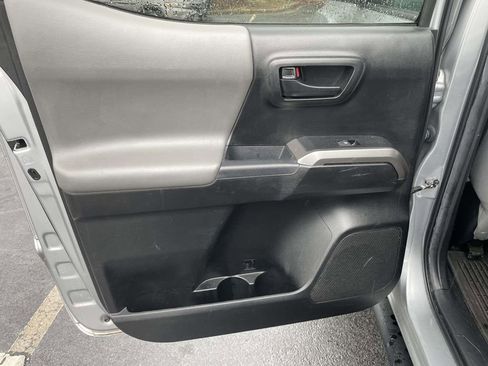 Used 2022 Toyota Tacoma SR5 image 21