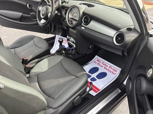 Used 2010 MINI Cooper Hardtop image 8