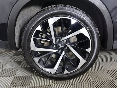 Used 2024 Mitsubishi Outlander SE image 19