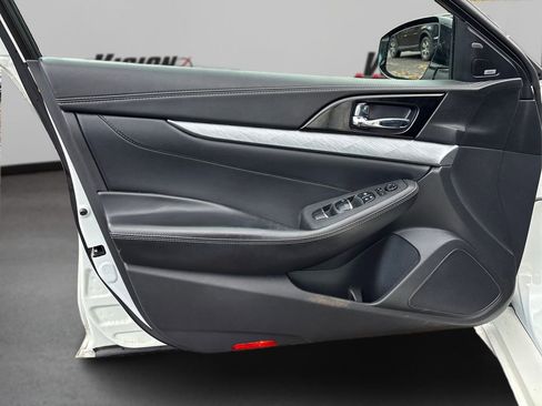 Used 2017 Nissan Maxima 3.5 SL image 21