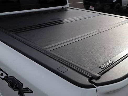 Used 2018 Nissan Titan PRO-4X image 11