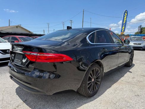 Used 2017 Jaguar XF Prestige image 5