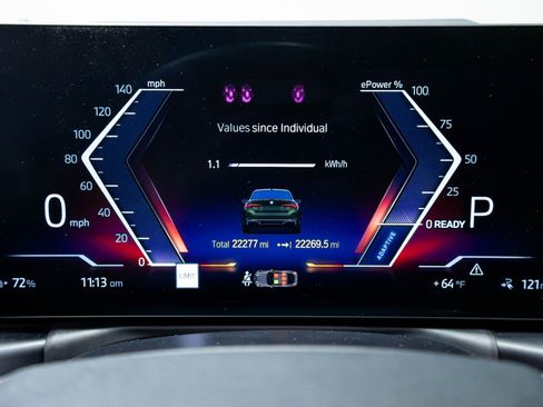 Used 2023 BMW i4 eDrive35 RWD image 9