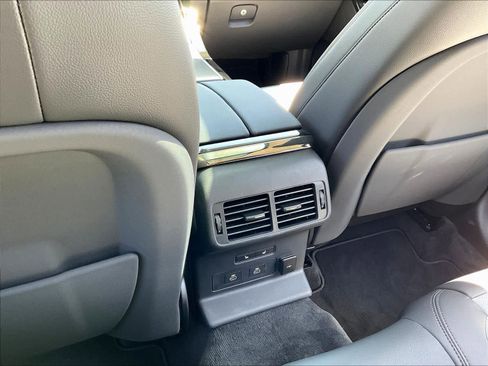 New 2025 Land Rover Range Rover Velar Dynamic SE image 15