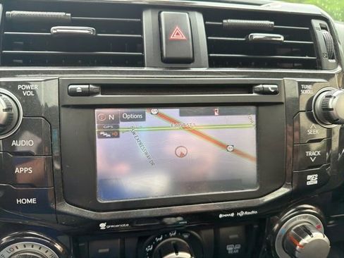 Used 2018 Toyota 4Runner TRD Off-Road Premium AWD/4WD image 13