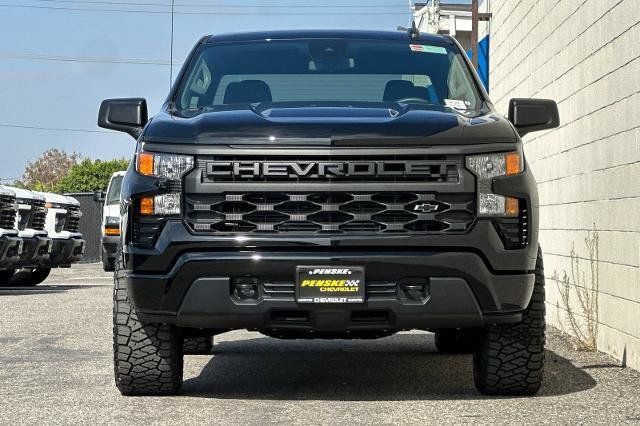New 2026 Chevrolet Silverado 1500 Custom w/ LPO, Dark Essentials Package RWD image 9
