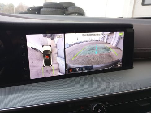 Used 2025 Nissan Murano Platinum w/ Cargo Package image 19