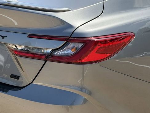 Used 2025 Toyota Camry SE w/ Convenience Package FWD image 7