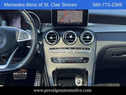 Used 2019 Mercedes-Benz GLC 300 4MATIC image 17