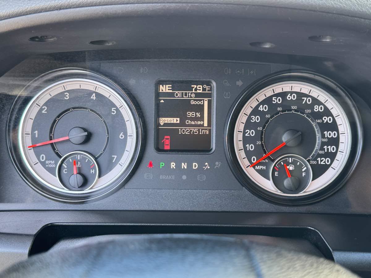 Used 2017 RAM 1500 Express AWD/4WD image 32