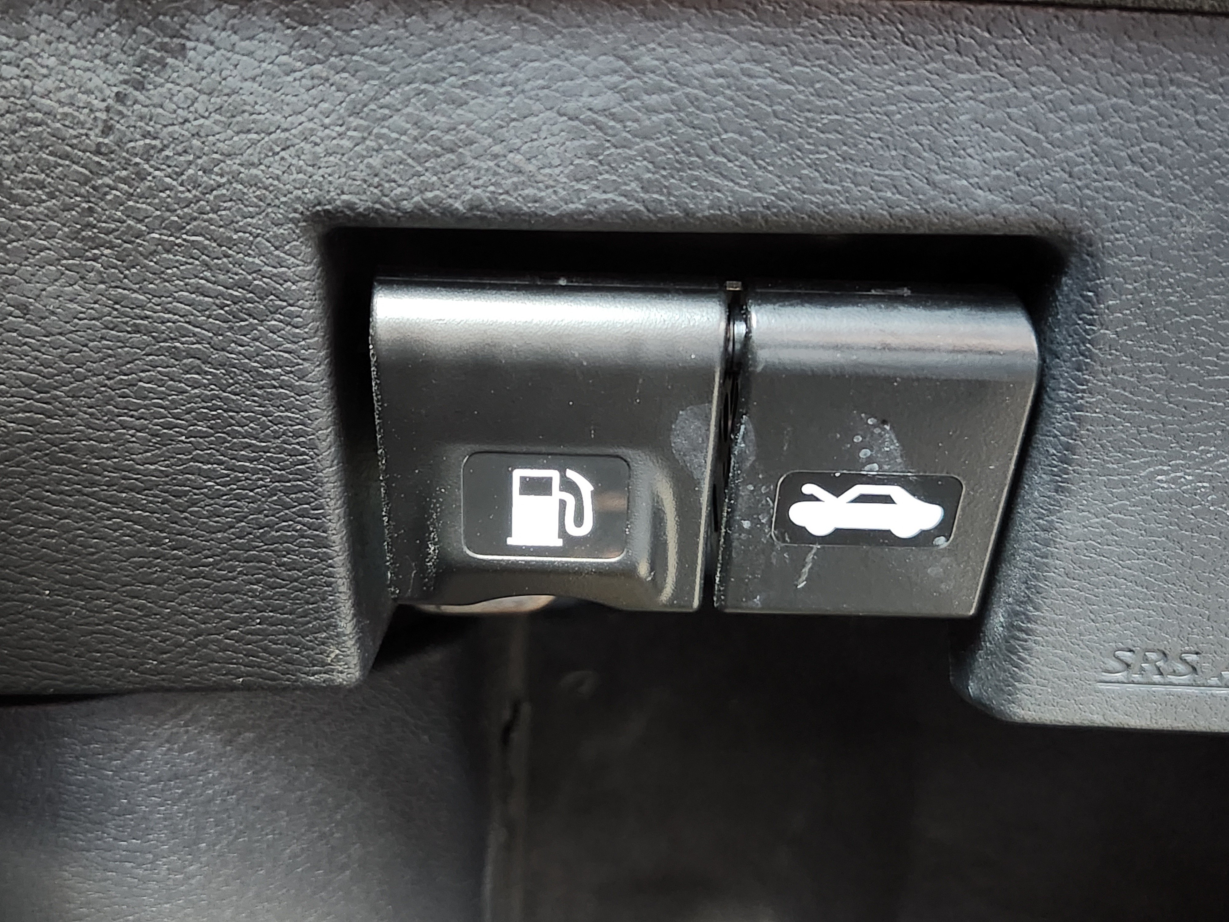 Used 2024 Nissan Kicks SR FWD image 24