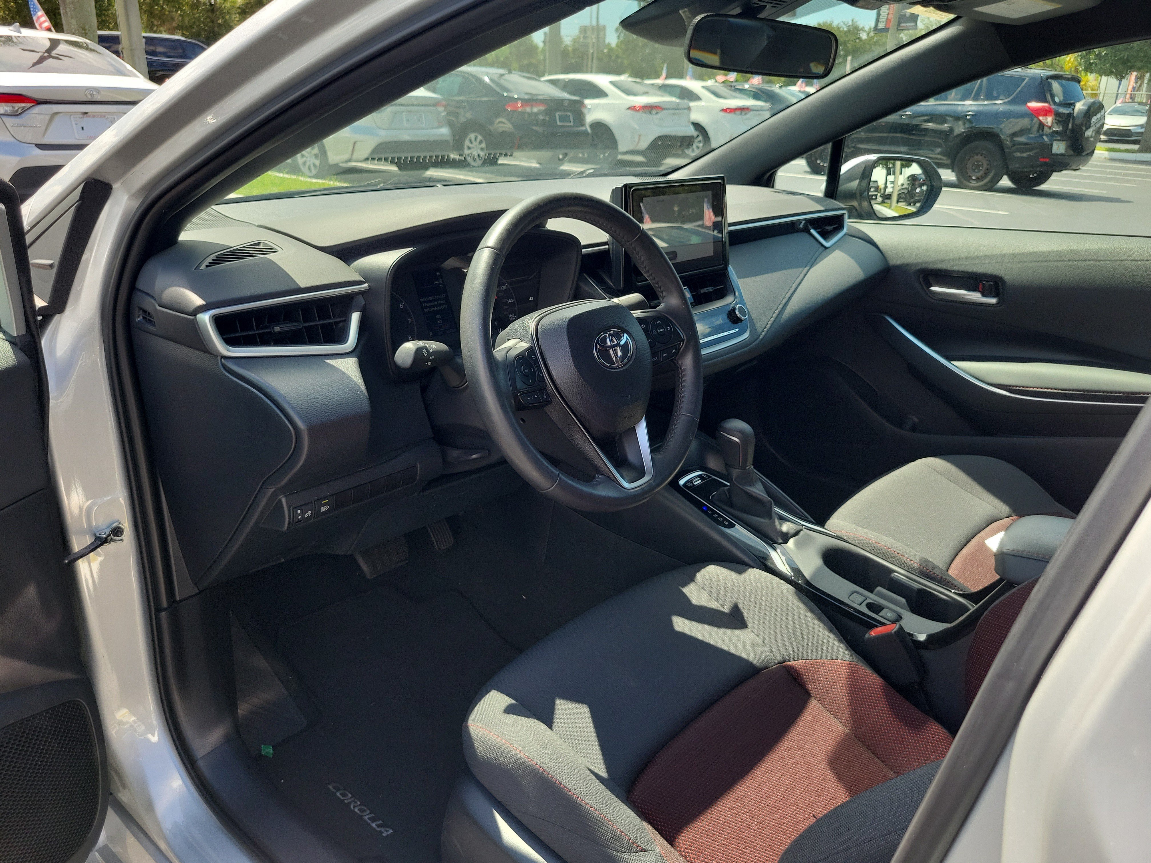 Used 2024 Toyota Corolla SE FWD image 19