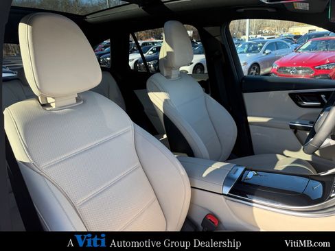 Certified 2023 Mercedes-Benz GLC 300 4MATIC image 31