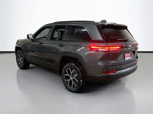 New 2025 Jeep Grand Cherokee Limited image 8