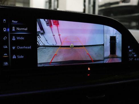 Certified 2023 Cadillac Escalade Sport Platinum w/ LPO, ONYX Package image 40