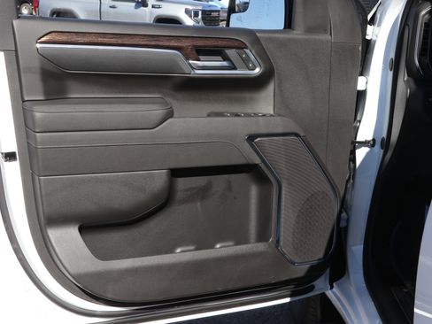 New 2026 GMC Sierra 1500 Elevation image 12