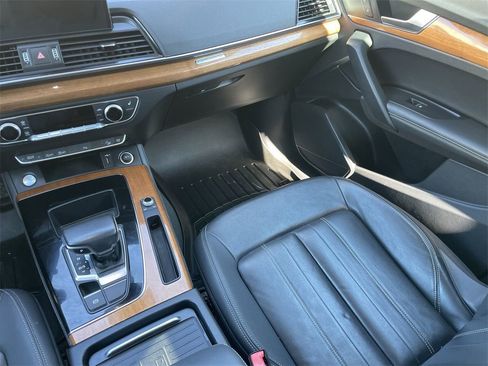 Used 2021 Audi Q5 2.0T Premium Plus image 13