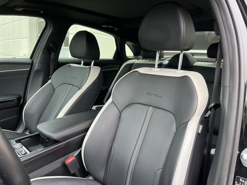 Used 2025 Kia K5 GT-Line w/ GT-Line Premium Package image 16