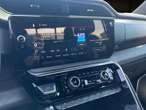 Certified 2025 GMC Sierra 1500 Denali AWD/4WD image 25