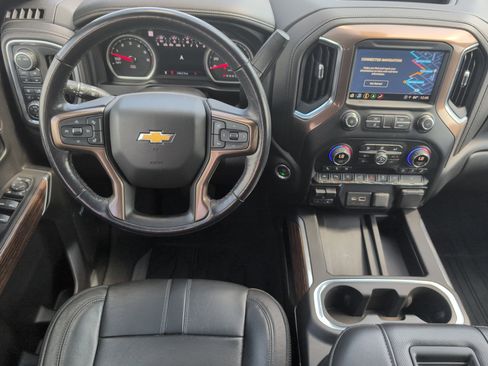 Used 2021 Chevrolet Silverado 1500 High Country w/ Technology Package image 28