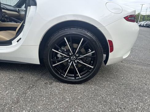 Used 2024 MAZDA MX-5 Miata Grand Touring RWD image 29