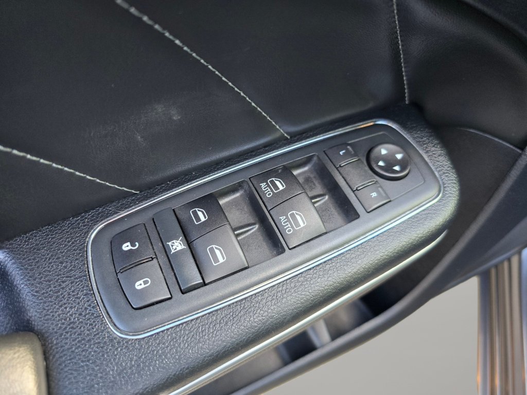 Used 2020 Dodge Charger SXT w/ Plus Group RWD image 31